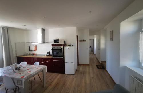 Chatellerault Apartment | Appartement au bord de la Vienne