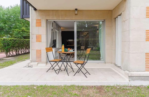 Tourgeville Apartment | Appartement au bord de la mer avec Jardin