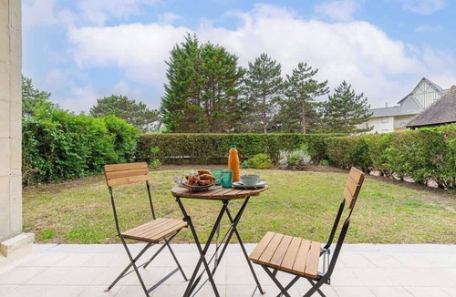 Tourgeville Apartment | Appartement au bord de la mer avec Jardin