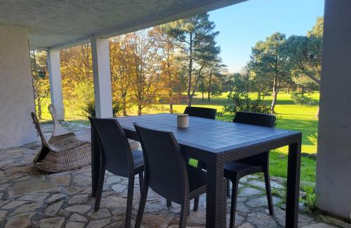 Pont-de-Larn Apartment | Appartement au cœur du golf