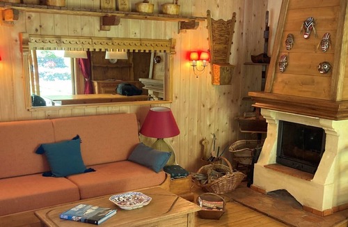 Les Thuiles House | Appartement au Calme, Plein Sud, Avec Cheminée
