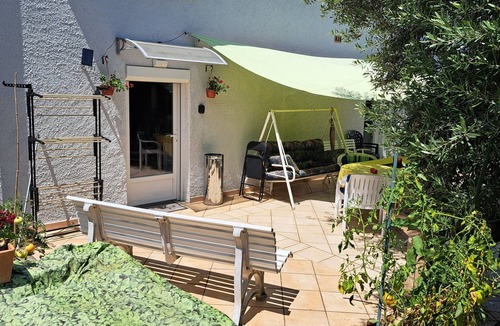 Albi Apartment | Appartement au Calme Avec Grande Terrasse Animaux de Compagnie Acceptes