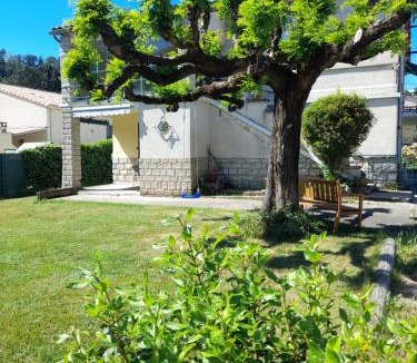 Saint-Ambroix Apartment | Appartement aux portes de l'ardèche en cévennes