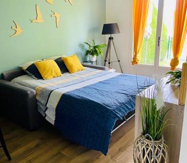 Bagnoles-de-l'Orne Apartment | Appartement avec jardin