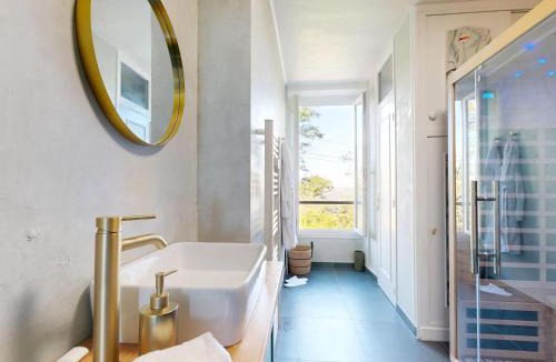 Lissac-sur-Couze Apartment | Appartement Avec Sauna et Spa Privé