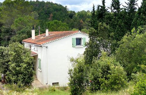 Ladern-sur-Lauquet Apartment | Appartement avec accès privé à la rivière