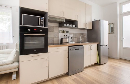 Tourcoing Apartment | Appartement Avec 3 Suites Parentales et Borne D'arcade!