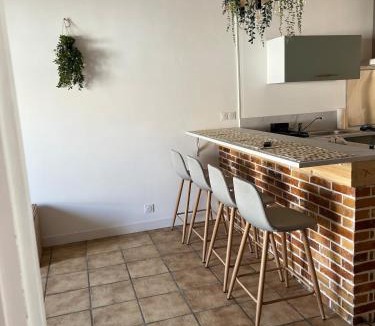 Tombeboeuf Apartment | Appartement avec balcon