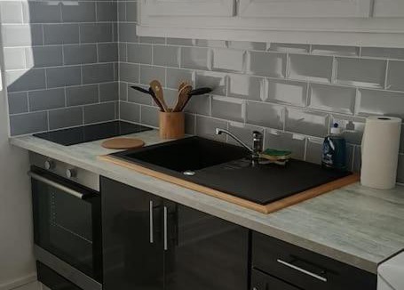 Roanne Apartment | Appartement avec balcon et parking privé