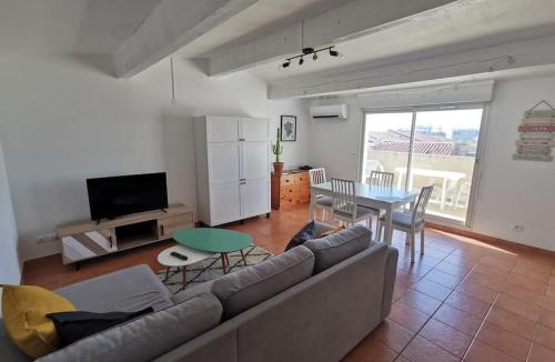 Port-la-Nouvelle Apartment | Appartement avec terrasse Classé