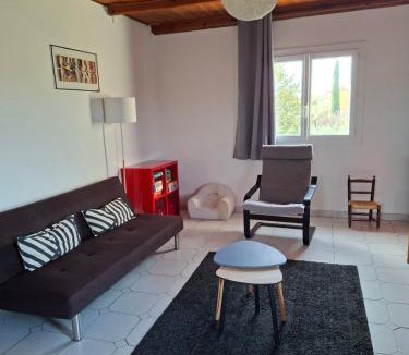Uzes Apartment | Appartement avec grand jardin et parking, Uzès