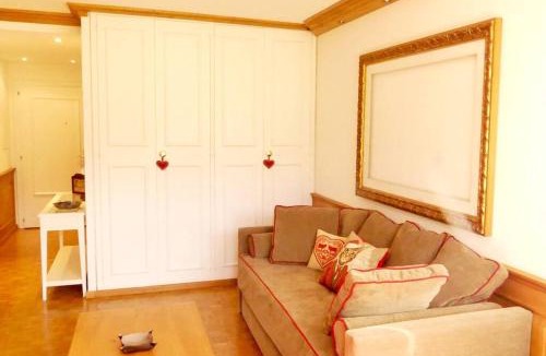 Lens Apartment | Appartement avec jardin à Crans-Montana