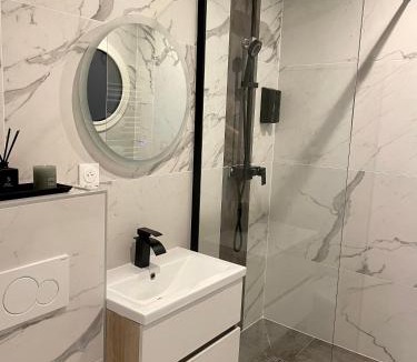 Sassenage Apartment | Appartement avec jacuzzi