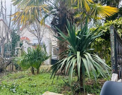 Argenteuil House | Appartement avec jardinet, fête interdite !