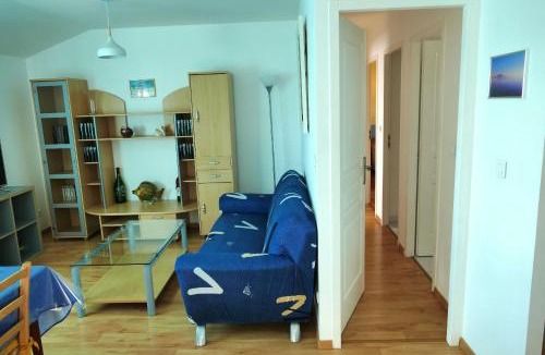 Meze Apartment | Appartement avec jardin et parking privatif clos