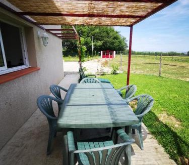 Puydaniel Apartment | Appartement avec jardin et vue sur campagne
