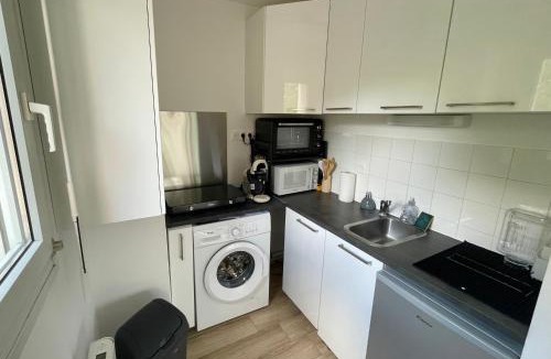 Louviers Apartment | Appartement avec Loggia et Parking privé