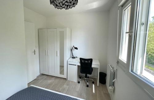 Louviers Apartment | Appartement avec Loggia et Parking privé