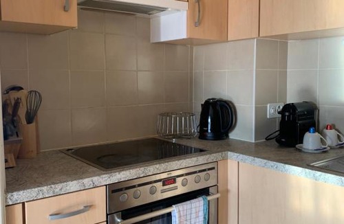 Ecublens Apartment | Appartement avec Netflix - proche de Renens Gare