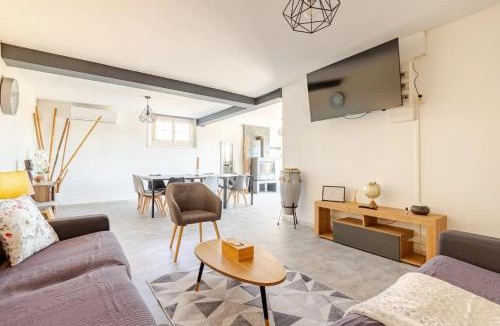 Poulan-Pouzols Apartment | Appartement avec piscine à Poulan-Pouzols