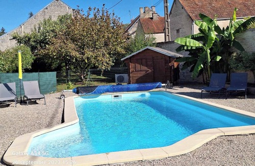 Ravieres Apartment | Appartement Avec Piscine à Partager