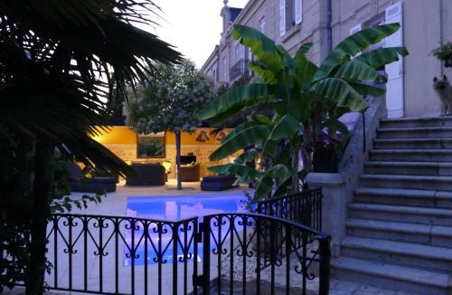 Perigueux Apartment | Appartement avec piscine privée