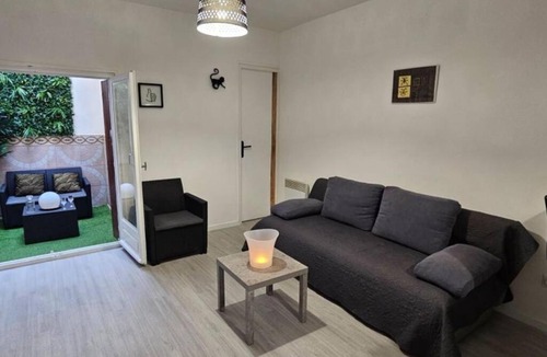 Mailloles Apartment | Appartement avec terrasse en RDC