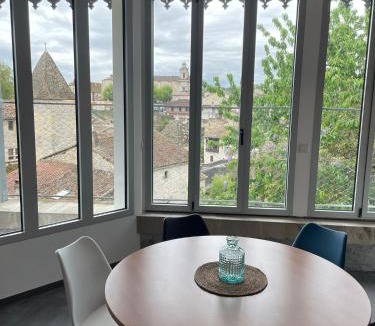 Nerac Apartment | Appartement avec vue et sauna - Centre Nérac