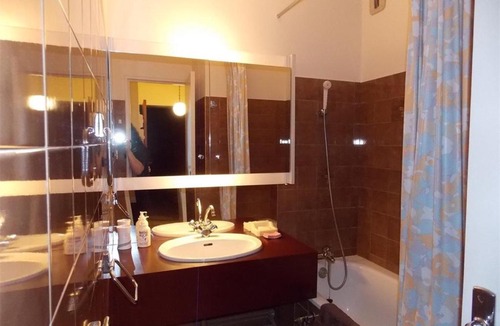 Bagneres-de-Luchon Apartment | Appartement Bagnères-de-Luchon, 3 pièces, 4 personnes - FR-1-313-128
