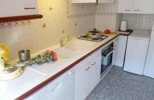 Bagneres-de-Luchon Apartment | Appartement Bagnères-de-Luchon, 3 pièces, 6 personnes - FR-1-313-137