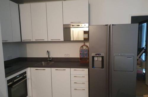 Saint-Martin Apartment | Appartement Balcon standing Pontoise gare RER C H J PARIS Nord-ouest