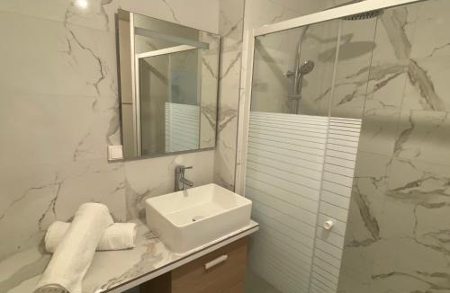 La Villette Apartment | Appartement bassin de la villette