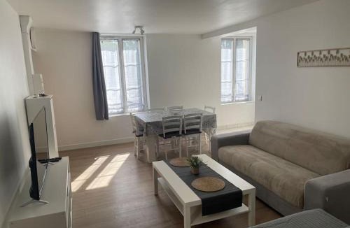 Creil Apartment | Appartement berges Oise