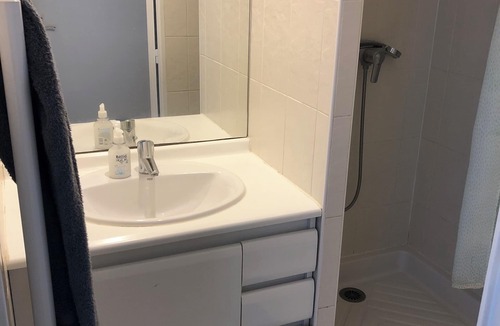 Maisons-Alfort Apartment | Appartement Bien Situé à 5 Minutes de Paris