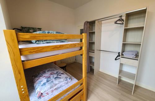 Vitre Apartment | Appartement BLUEMA 2 chambres RdC, proche gare, vue sur le château