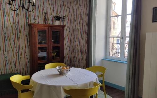 Semur-en-Auxois Apartment | Appartement Buffon