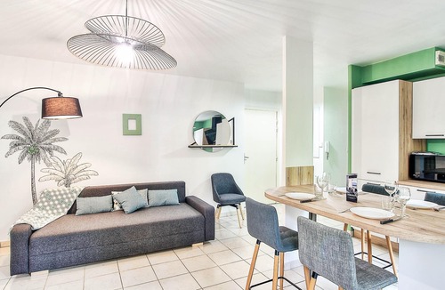 Ponts Jumeaux Apartment | Appartement Cécile - Welkeys