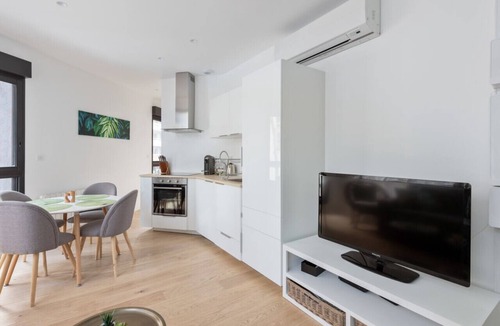 Monplaisir Apartment | Appartement Céladon - Welkeys