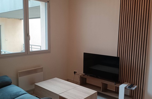 Bourg-les-Valence Apartment | Appartement Cosy