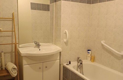 Bourg-les-Valence Apartment | Appartement Cosy