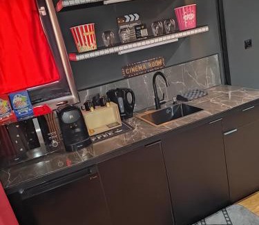 Cazouls-les-Beziers Apartment | Appartement cosy cinéma, Parking, Arrivée autonome