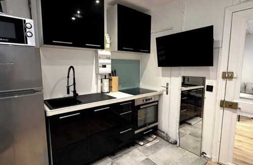 Neuilly-sur-Seine Apartment | Appartement Cosy, Emplacement Exceptionnel !