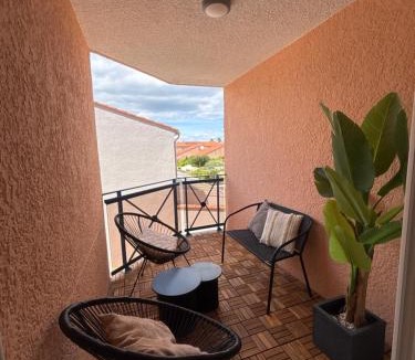 Sainte-Marie-Plage Apartment | Appartement confort 20 mètre mer