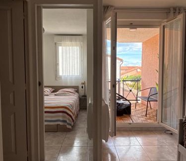 Sainte-Marie-Plage Apartment | Appartement confort 20 mètre mer