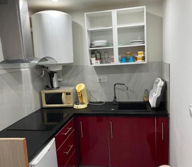 Bagnols-sur-Ceze Apartment | Appartement calme dans villa individuelle