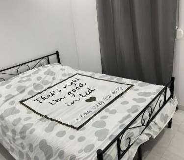 Bagnols-sur-Ceze Apartment | Appartement calme dans villa individuelle