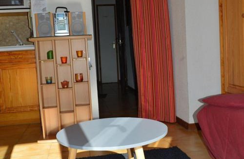 Les Angles Apartment | Appartement calme centre station avec parking - FR-1-593-41
