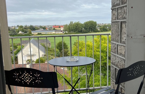 Pontorson Apartment | Appartement Calme et Ensoleillé Refait à Neuf, à 7 km du Mont Saint-michel