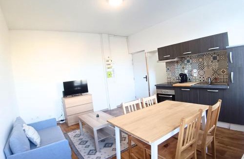 Mons-en-Baroeul Apartment | Appartement calme et spacieux Proche Lille