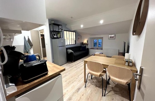 Tarare Apartment | Appartement central - L'ouest